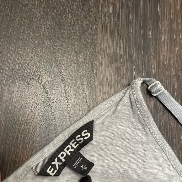 EXPRESS GRAY TOP SEQUIN AZTEC HIGH-LOW DRESS SIZE MEDIUM. - Picture 3 of 4